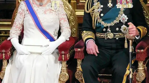 El príncipe Carlos y Camilla Parker Bowles en la apertura del Parlamento británico