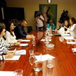 El consejero de Empleo, Carlos Fernández Carriedo, preside junto a María de Diego la última reunión de la Mesa del Autónomo de Castilla y León