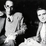 Màrius Torres y Mercè Figueras en el Mas Blanc, en 1942