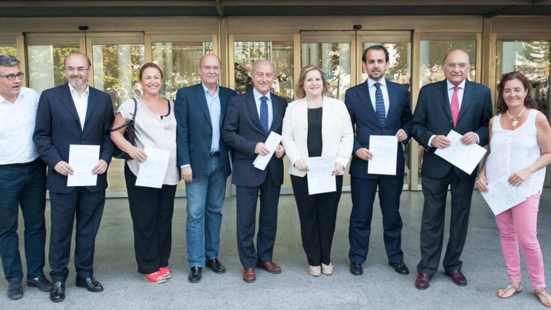 Los concejales del PP en el Ayuntamiento de Valencia en una imagen de archivo tras recoger su acta
