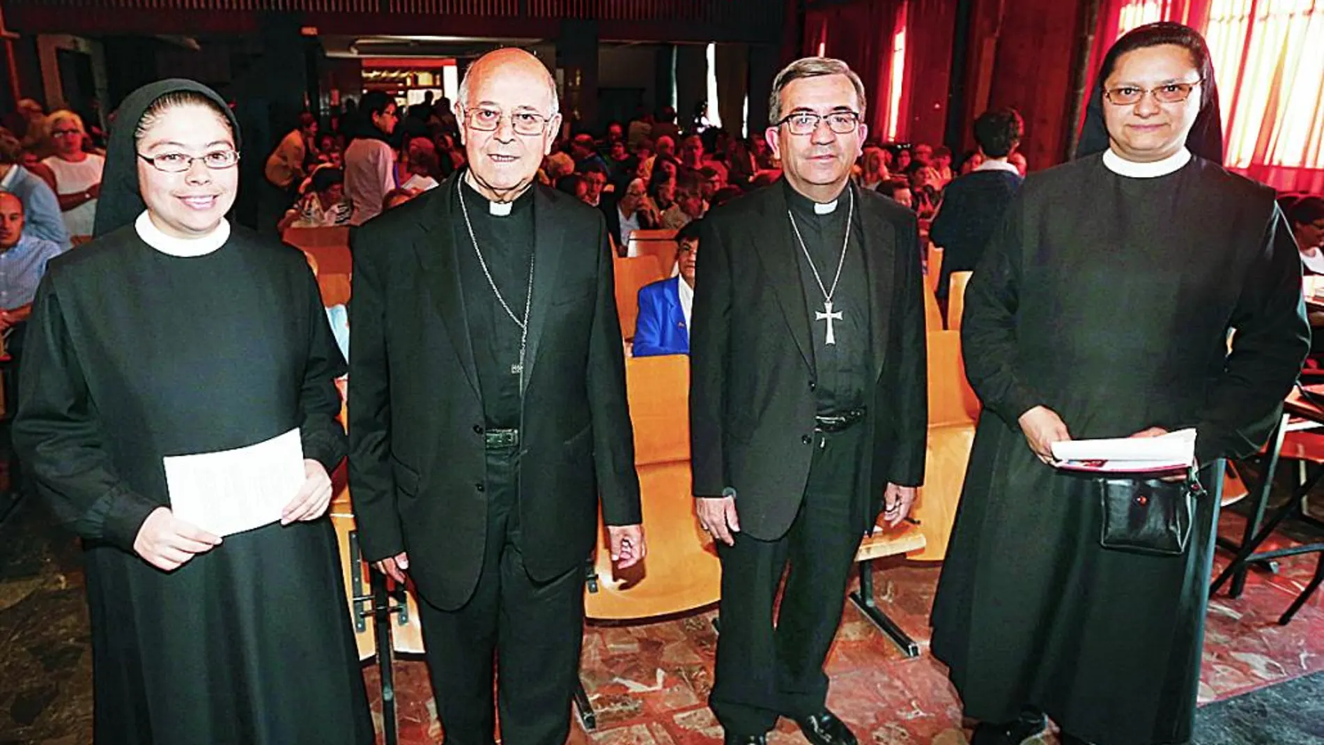 El cardenal arzobispo de Valladolid, Ricardo Blázquez, presenta, junto al obispo auxiliar de Valladolid, Luis Argüello, la Programación Pastoral Diocesana a más de 300 participantes en la jornada.