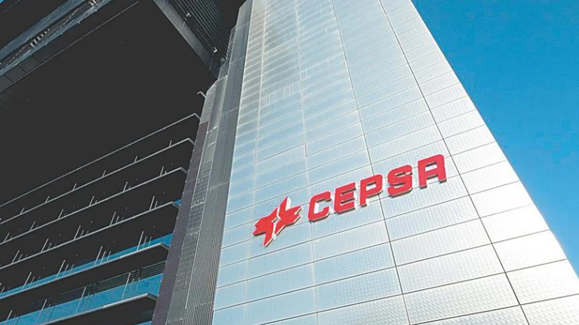 La compra de la «Torre Cepsa» por Pontegadea, sociedad de Amancio Ortega, ha sido una de las operaciones más importantes