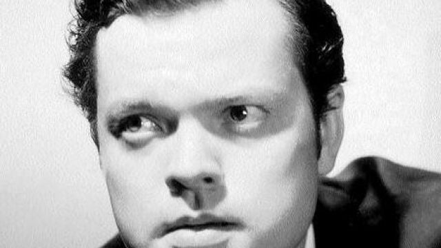 **FILE**Director Orson Welles was honored at the Hollywood Foreign Press Association tribute on Oct. 18, 1981, in Los Angeles. The new "Transformers"movie boasts a solid cast, but it's got nothing on the original. In a classic bit of movie trivia, the 1986 animated feature film "Transformers: The Movie"was Welles' last film. (AP Photo)