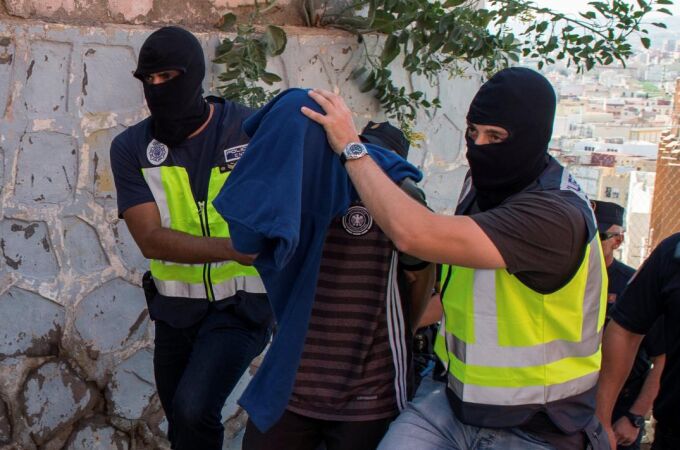 Imagen de la detención de un yihadista detenido en Melilla
