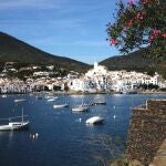 El pueblo de Cadaqués es un polo artístico gracias a los pintores que se instalaron allí siguiendo la estela de Salvador Dalí