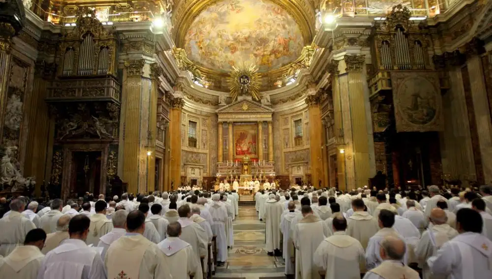 Hay cerca de 16.700 jesuitas en todo el mundo, de los cuales 12.000 son sacerdotes y 1.300 hermanos coadjutores
