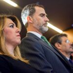 Felipe VI, Susana Díaz y Rafael Catalá han guardado un minuto de silencio en homenaje al niño Gabriel Cruz/Efe