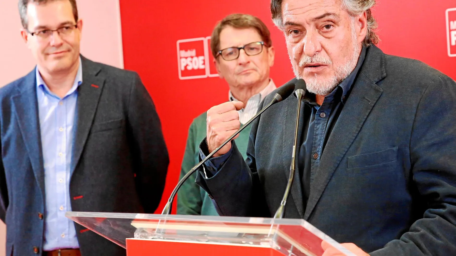El candidato del PSOE al Ayuntamiento de Madrid, Pepu Hernández, anoche, tras ganar las primarias
