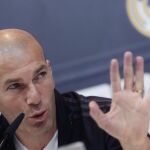 Zidane durante la rueda de prensa previa al partido contra el F.C. Barcelona