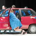 «Garage» sube a auténticas trabajadoras del sector del automóvil al escenario del Teatro Valle-Inclán