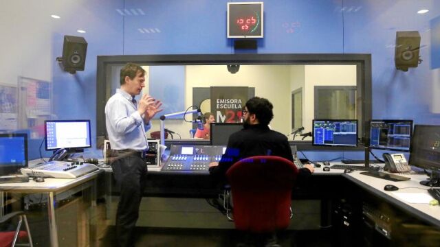 La nueva radio municipal cuenta con tres estudios, uno de ellos situado en el Palacio de Cibeles
