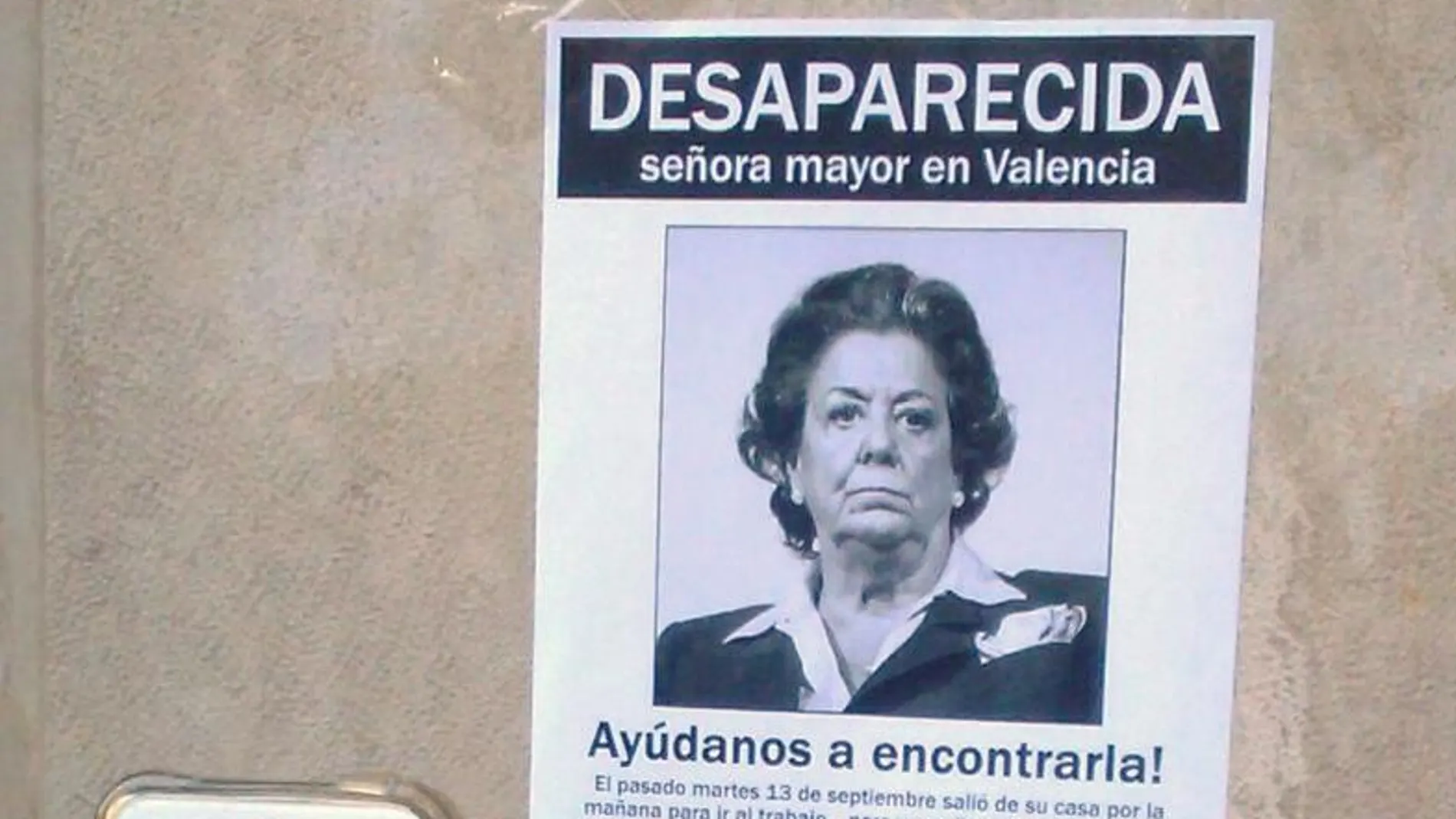 Pegan un cartel en el portal de Barberá con su supuesta desaparición