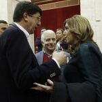 La presidenta de la Junta, Susana Díaz, y el líder de C’s en Andalucía, Juan Marín, en el último Pleno del periodo de sesiones