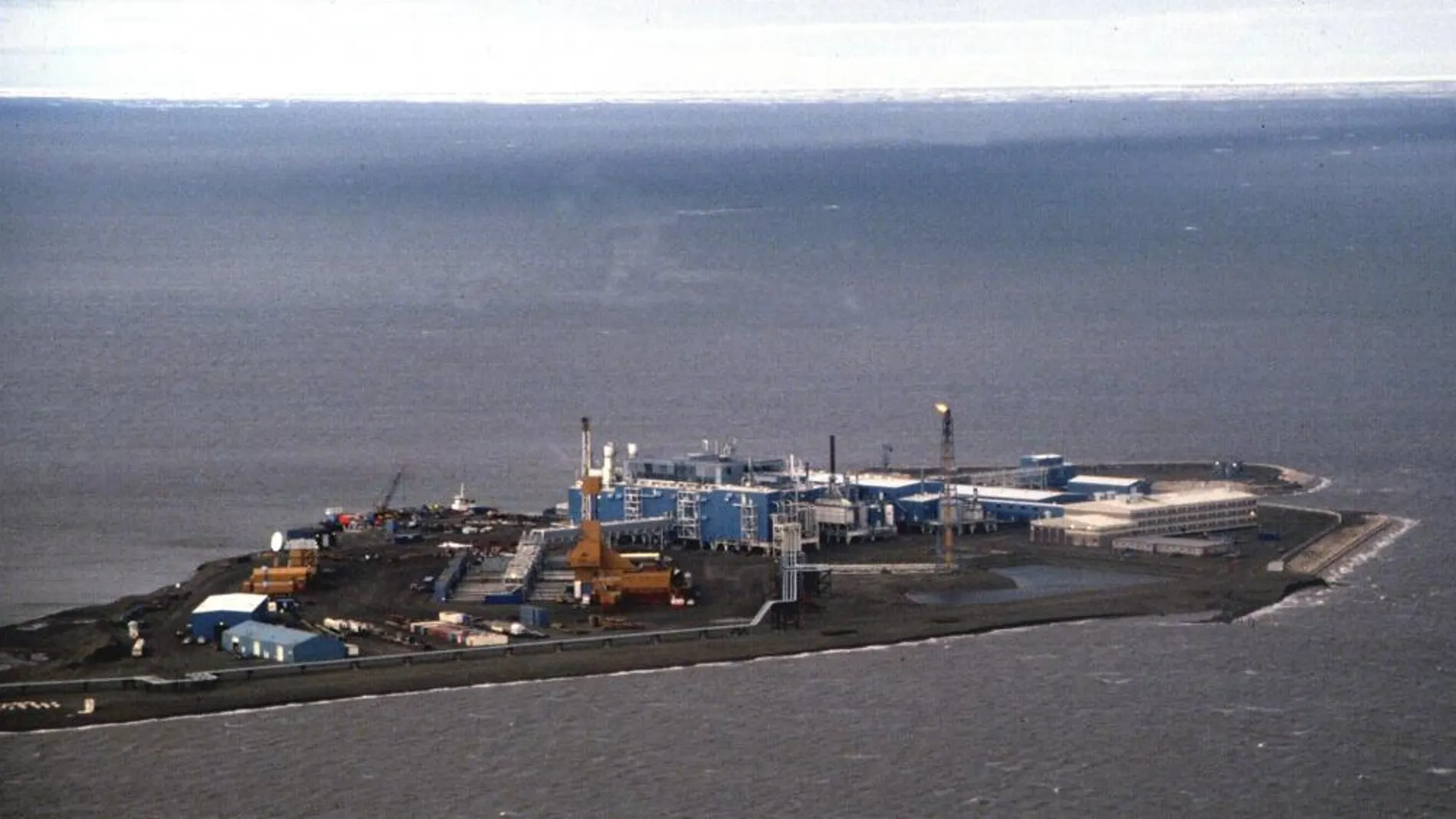 Imagen de archivo de una explotación petrolífera en el océano Artico, al norte de la costa de Alaska