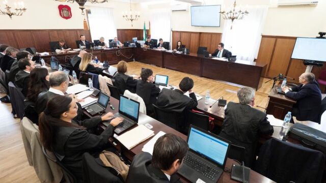 Para arrancar la jornada de hoy las defensas seguirán interrogando al ex interventor de la Consejería de Empleo Juan Luque, quien responderá en calidad de testigo (Foto: Efe)