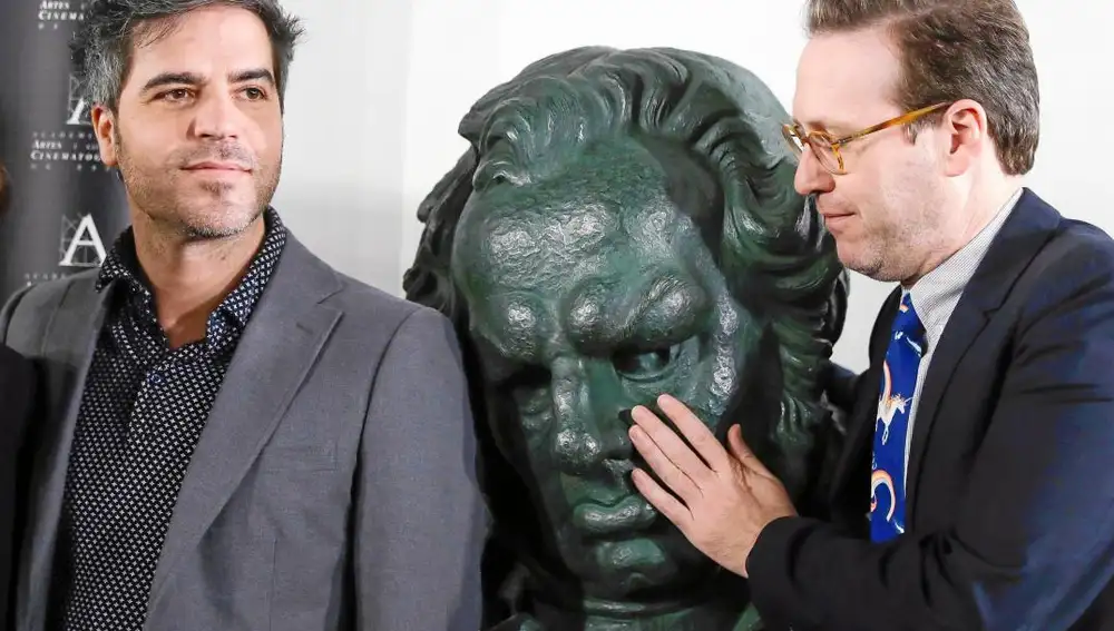 Ernesto Sevilla (izda.) y Joaquín Reyes, ayer, en el encuentro con la Prensa antes de la 32ª edición de los Goya