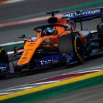 Ferrari empieza fuerte y McLaren promete