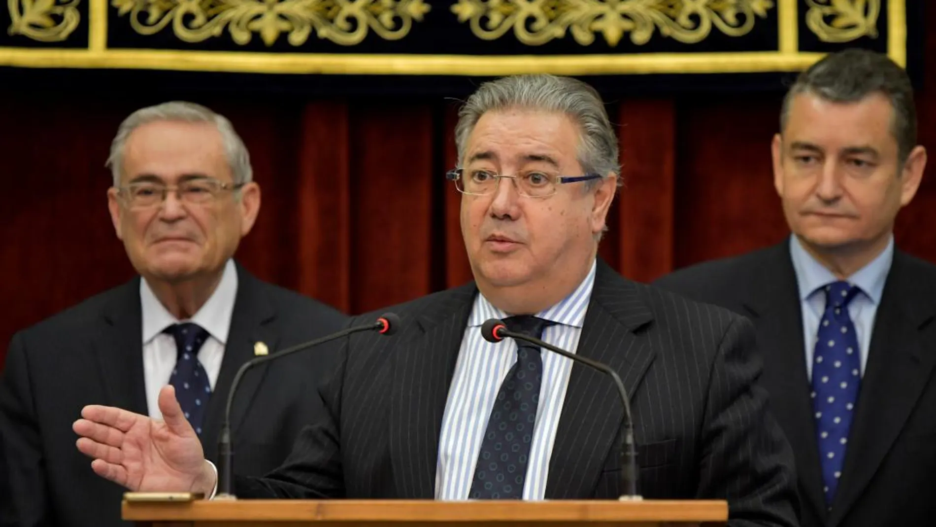El Ministro de Interior, Juan Ignacio Zoido, en la presentación del informe sobre personas desaparecidas (Almería)