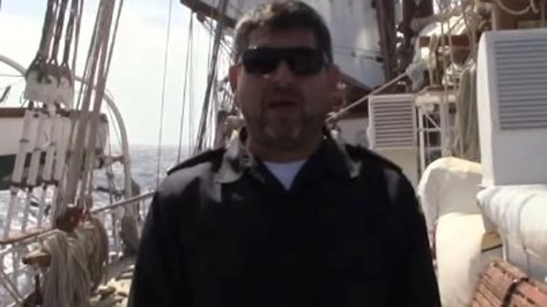 «La canción del pirata», recitada por la tripulación del buque-escuela «Juan Sebastián Elcano»