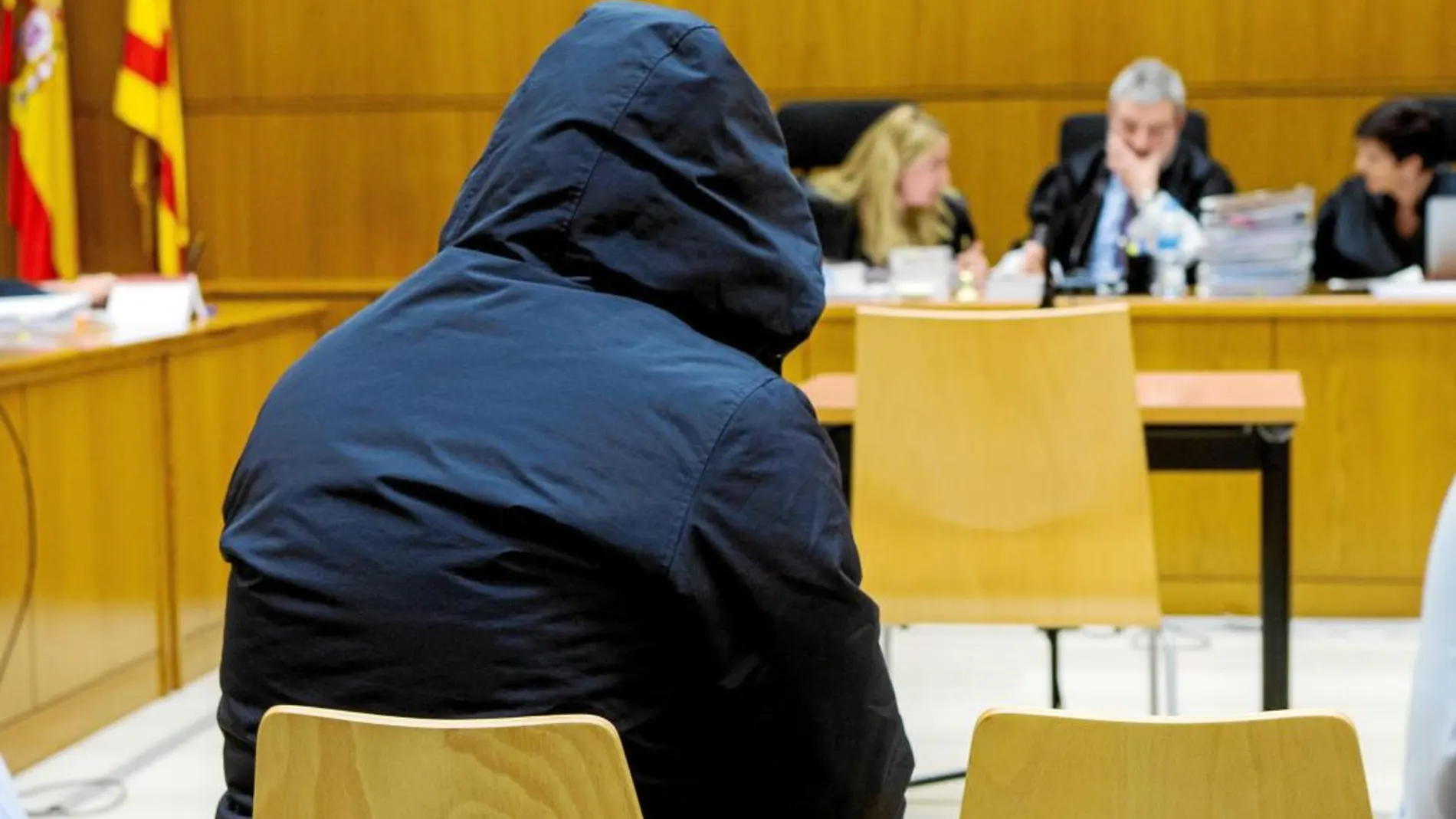 El violador del Eixample fue acusado en 2014 por una agresión en 2004 a sólo ocho meses de prisión, pero nunca entró en la cárcel.