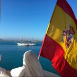 Las monjas que ondean nuestra bandera al paso de un barco español por Puerto Rico