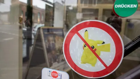 Un cartel prohibiendo jugar a Pokemon Go, en una imagen de archivo tomada en una ciudad alemana