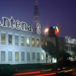 Antena 3 fue la cadena líder de audiencia televisiva en el mes de diciembre, con un 13,3 % de cuota de pantalla.
