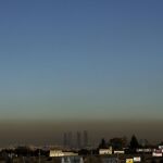 Vista de las Cuatro Torres de Madrid, con la boina de contaminación q