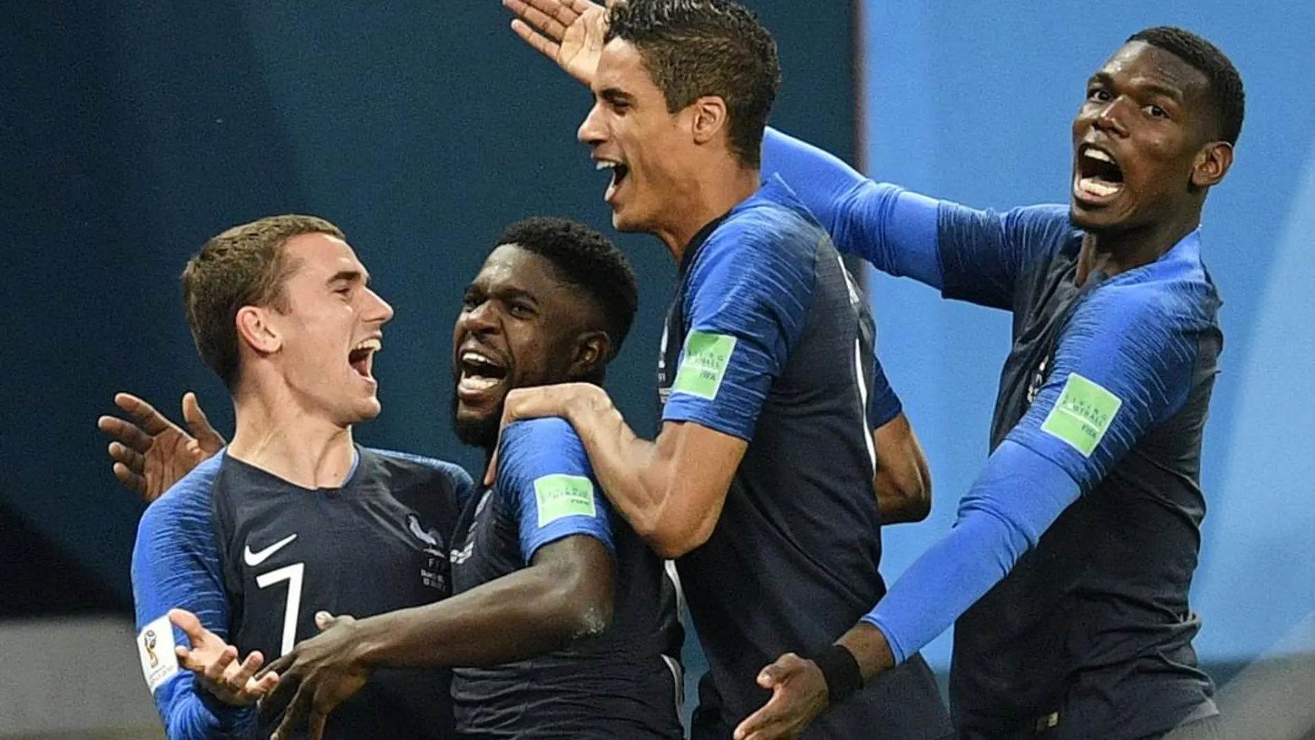 Los jugadores franceses celebran el gol de Umtiti ante Bélgica y que les ha dado el pase a la final.