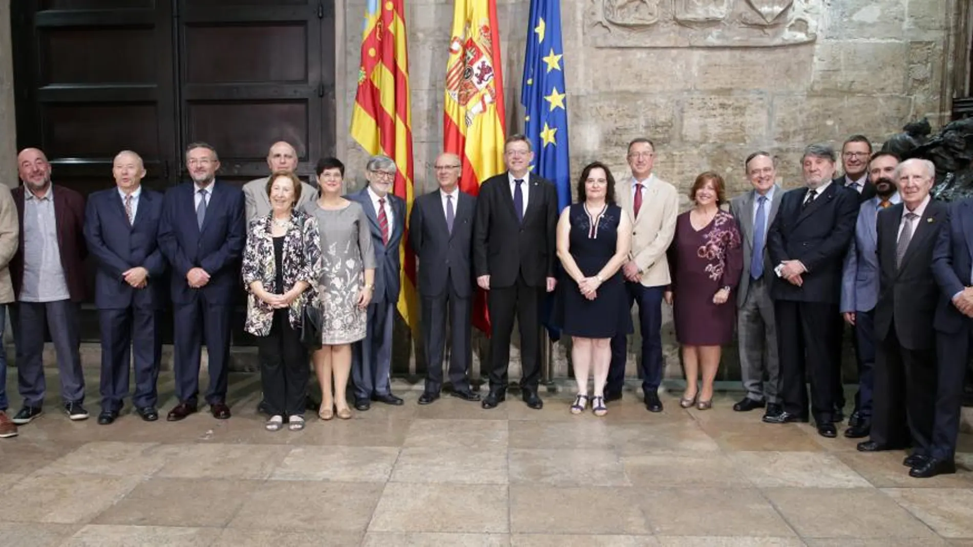 Puig presidió la toma de posesión de la nueva miembro de la Acadèmia Valenciana de la Llengua, Maria Isabel Guardiola