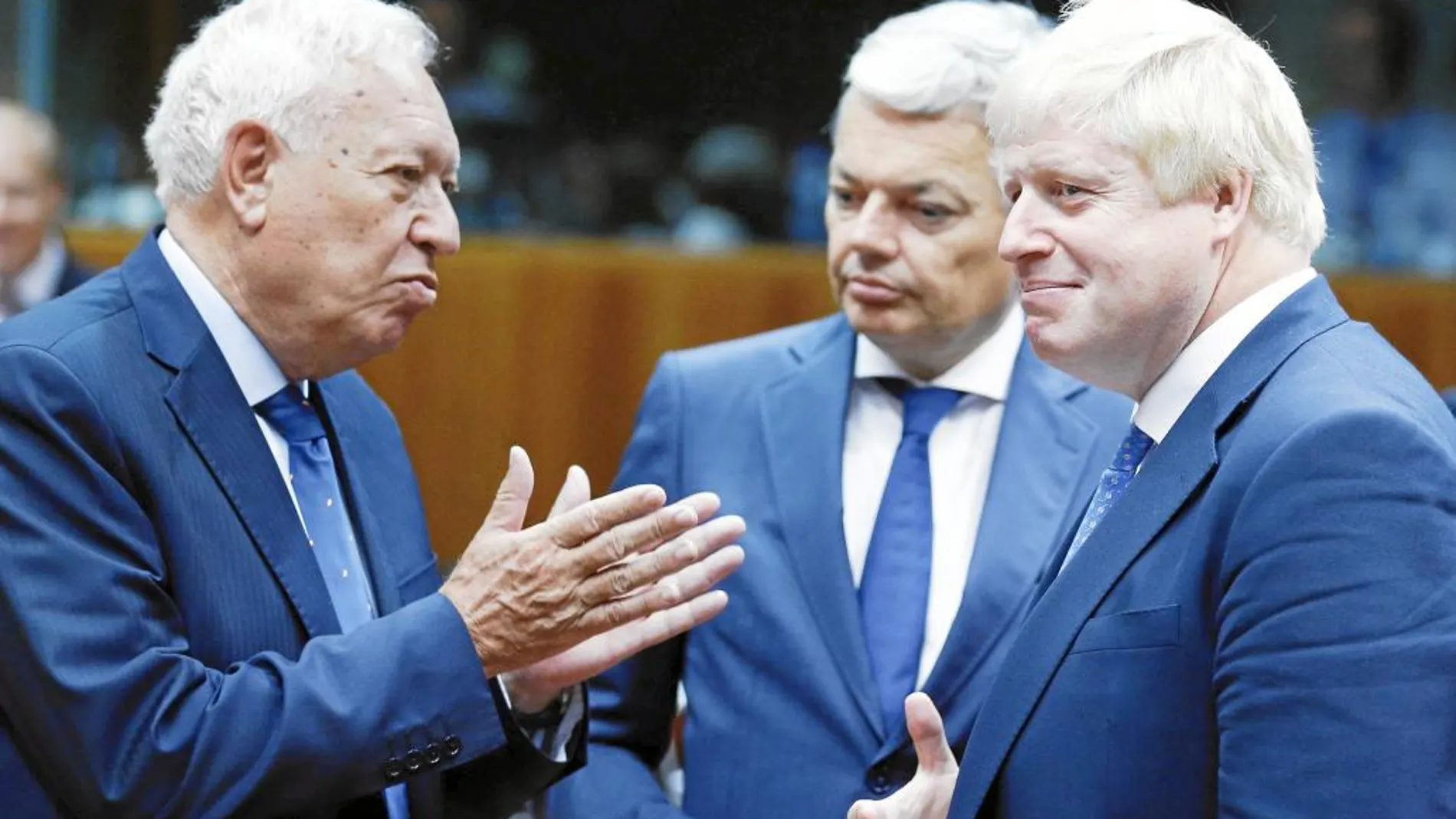 El ministro de Exteriores, José Manuel García-Margallo, coincidió ayer con su homólogo británico, Boris Johnson