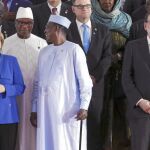 Merkel y Rajoy junto al resto de líderes africanos y europeos, ayer, en Abiyán