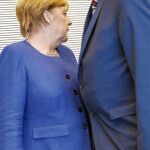 Angela Merkel y el líder de la CSU, Horst Seehofer, ayer, en Berlín