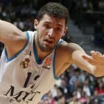 El ala-pívor del Real Madrid Nikola Mirotic