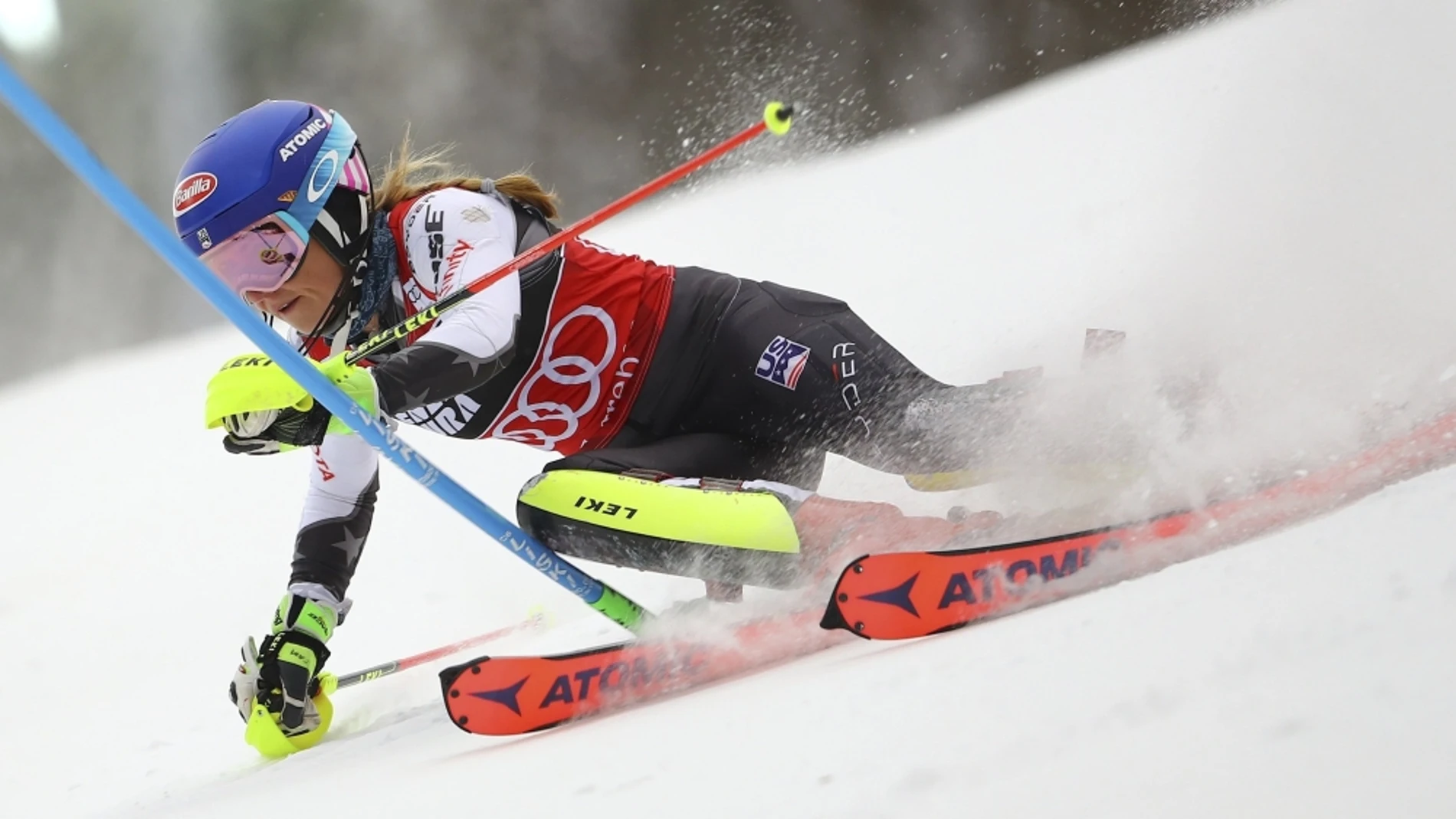 Espectacular imagen de Mikaela Shiffrin en la prueba de slalom celebrada en Zagreb
