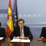 Mariano Rajoy junto a María Dolores de Cospedal y el Jefe del Estado Mayor