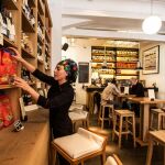 Comestibles La fábrica: lasaña y ensaladas para comerse el tarro