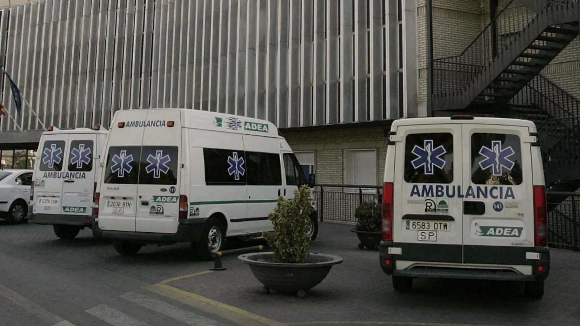 Los técnicos de ambulancias han previsto un calendario de movilizaciones (Foto: Manuel Olmedo)