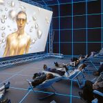 La instalación «Factory of The Sun», de la artista germano-nipona Hito Steyerl