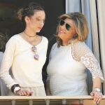 Alejandra Rubio y su madre mantienen una estrecha relación y comparten el afán por ayudar a los más desfavorecidos