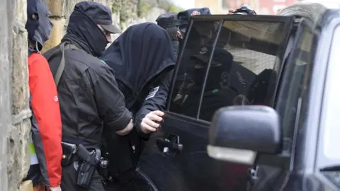 La Policía Nacional ha detenido hoy en varias provincias españolas a cerca de medio centenar de personas