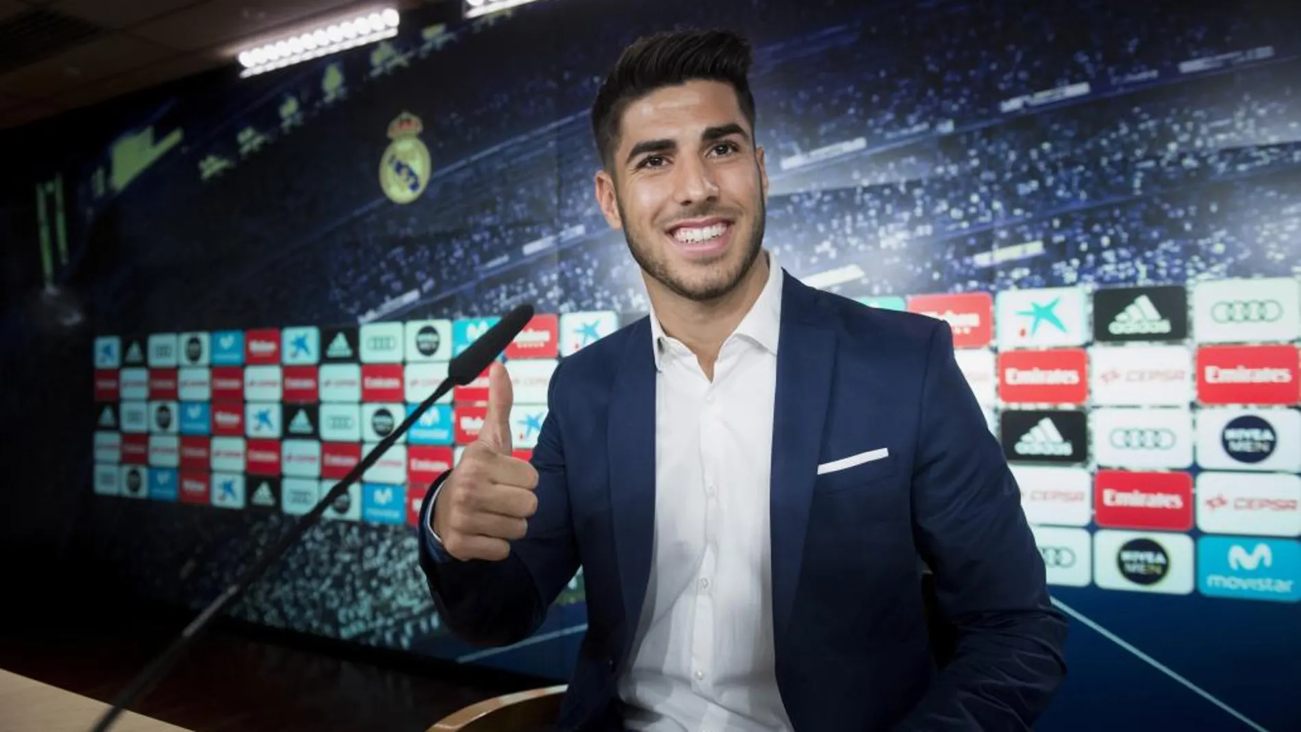 Asensio, en el acto por su ampliación de contrato