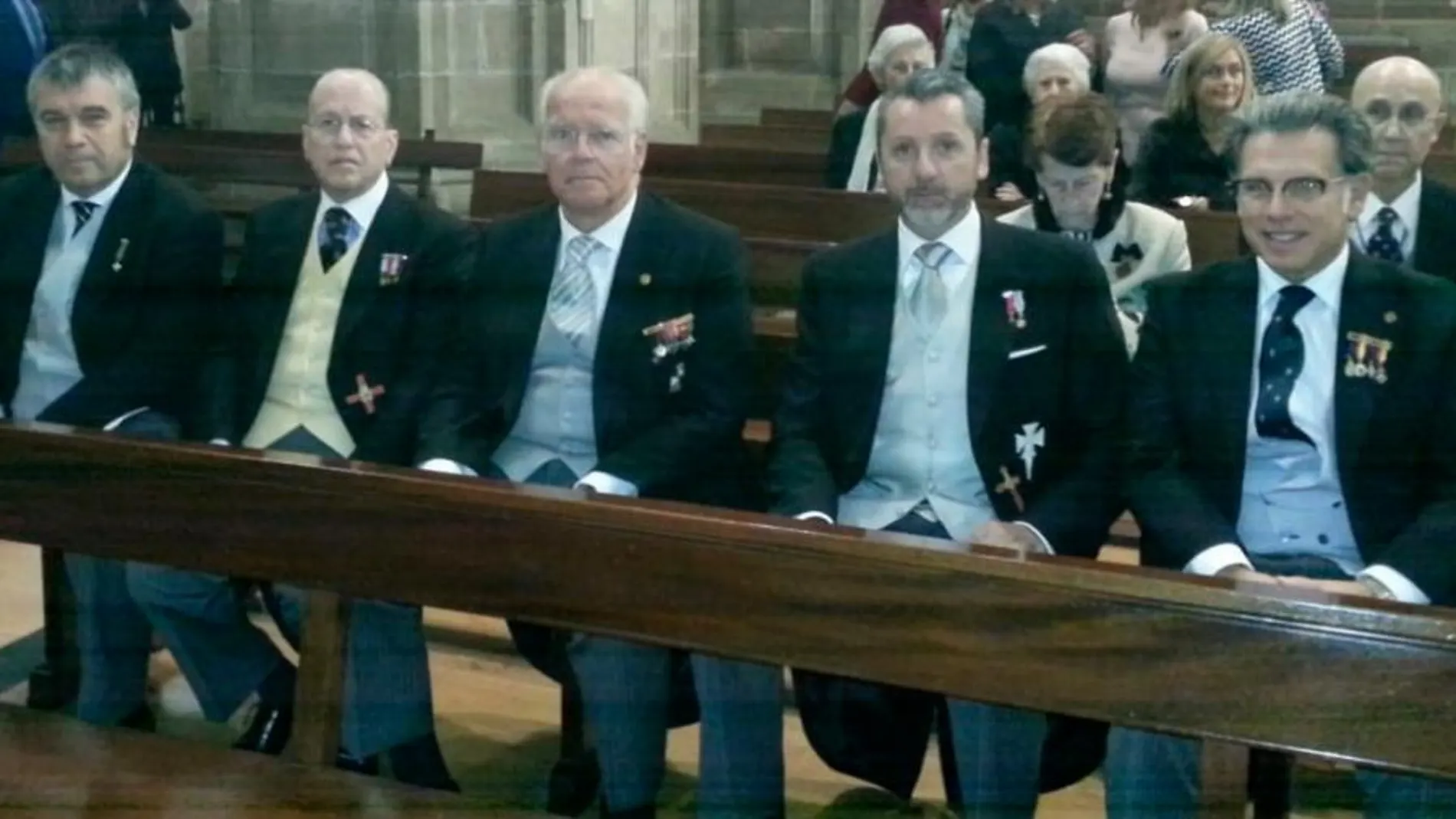 Francisco Javier García-Faria junto con miembros de los Caballeros Cubicularios y de la Nobleza del Antiguo Reino de Galicia