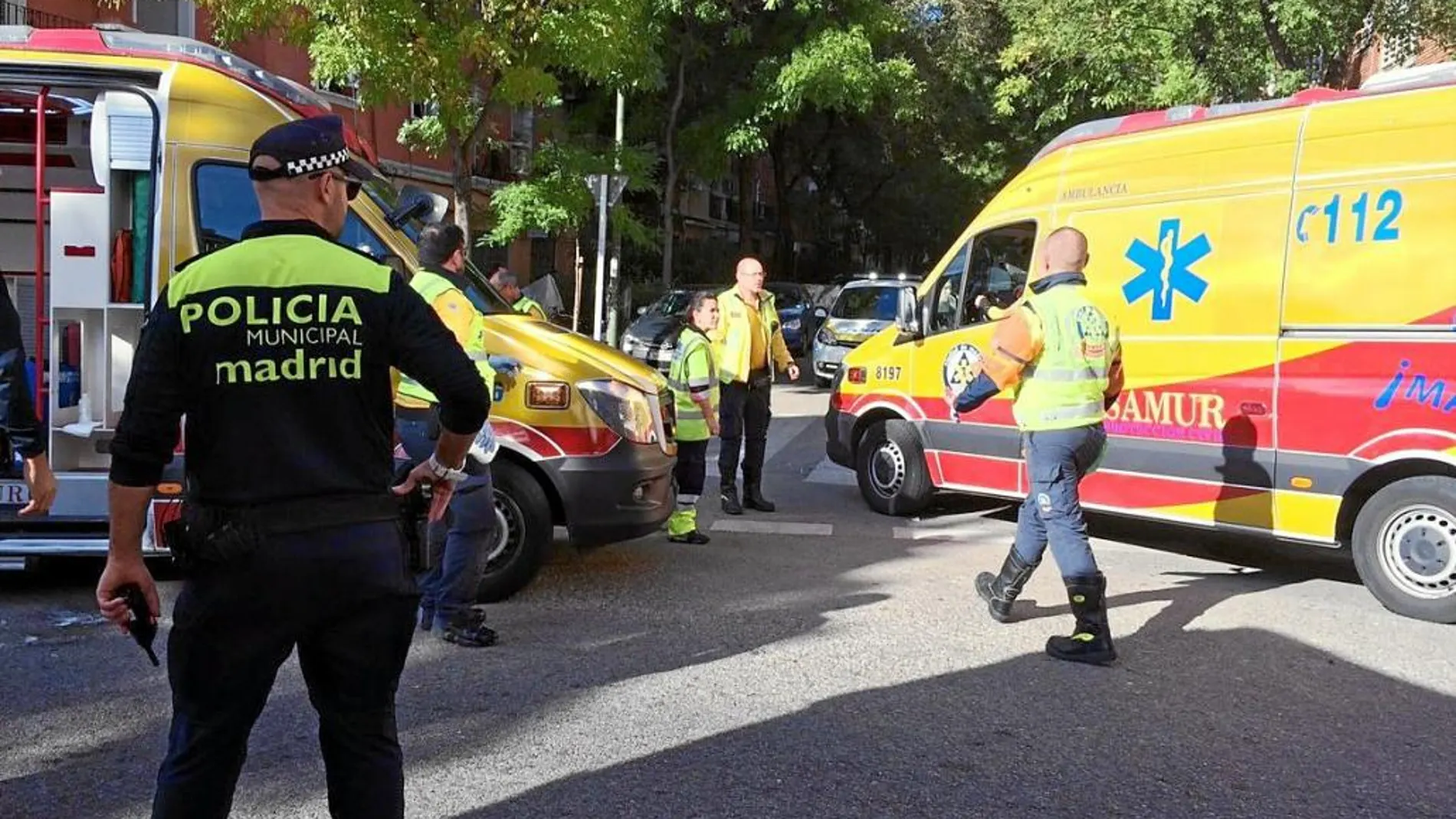 Una de las mujeres sufrió heridas de máxima gravedad en las piernas. El conductor se encuentra en observación