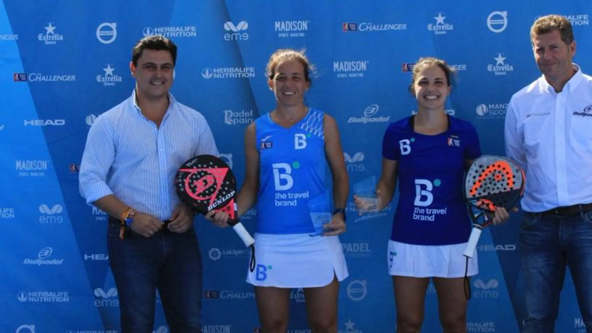 Patty y Eli, con el título en Murcia