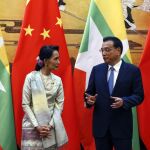 El primer ministro chino, Li Keqiang, y la jefa de facto del Gobierno de Birmania (Myanmar), Aung San Suu Kyi
