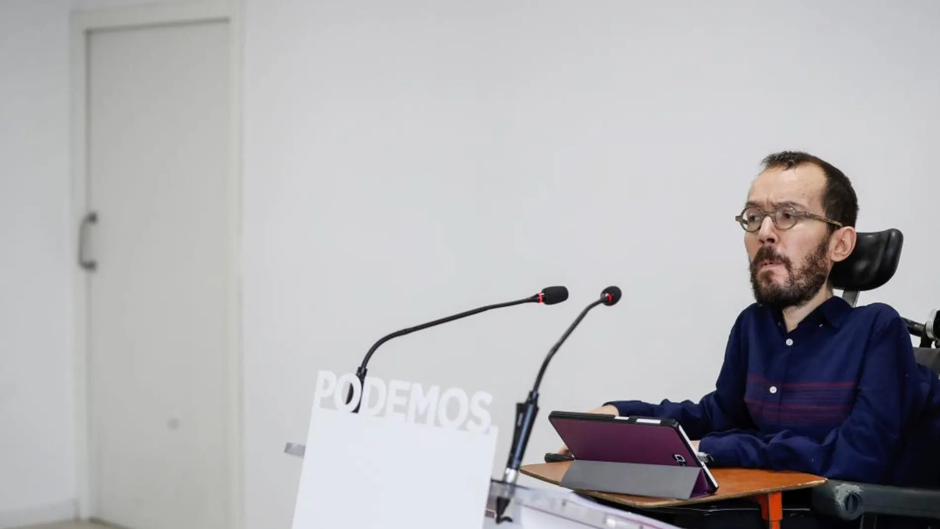 El portavoz de Podemos Pablo Echenique durante la rueda de prensa ofrecida al término del Consejo de Coordinación de la formación / Efe