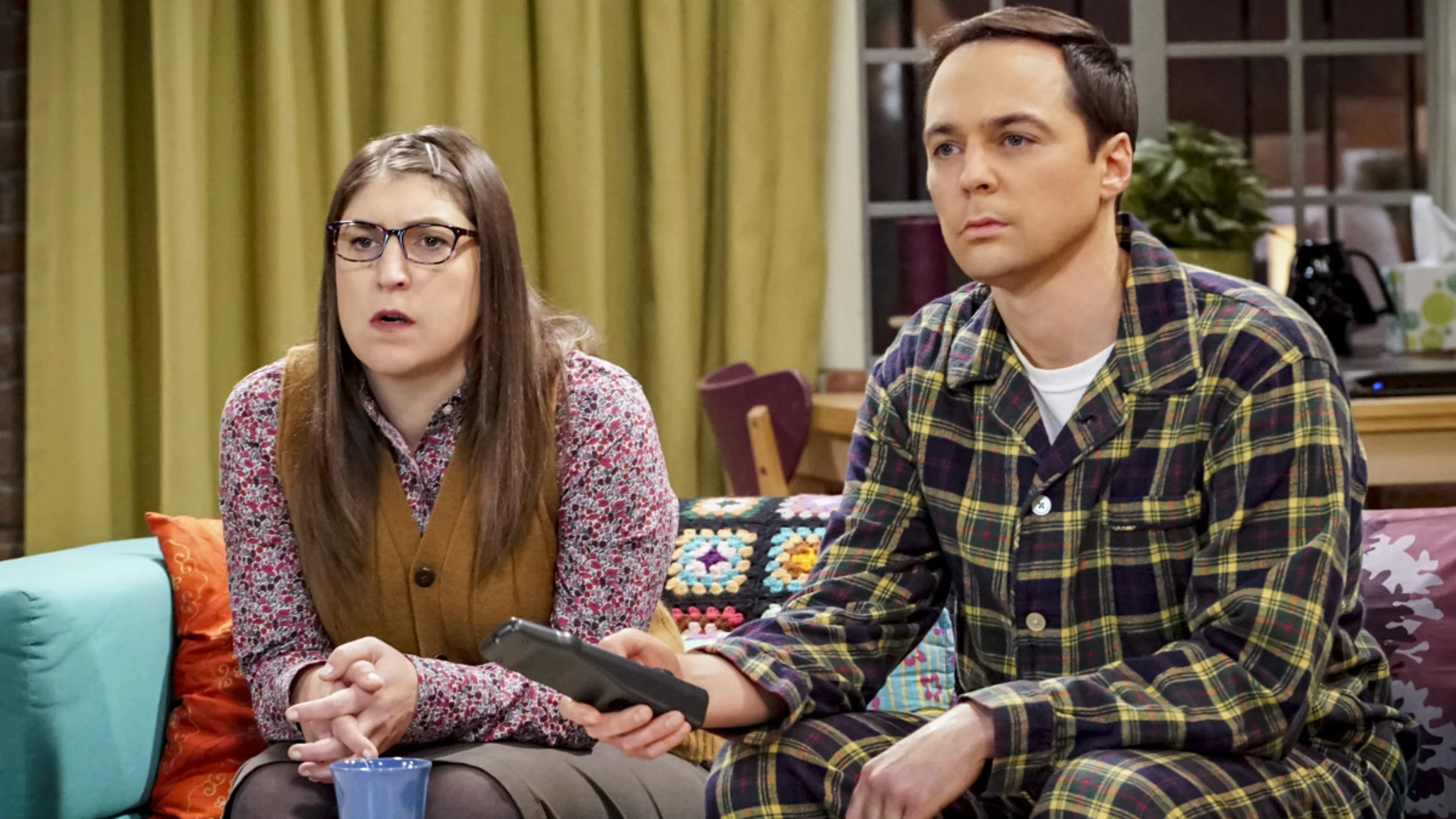 Amy Farrah Fowler y Sheldon en una escena de «The Big Bang Theory»