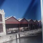 En la muestra se recogen también, aparte de las fotos de los edificios históricos, todos los planos con los diferentes proyectos de construcción del actual puerto