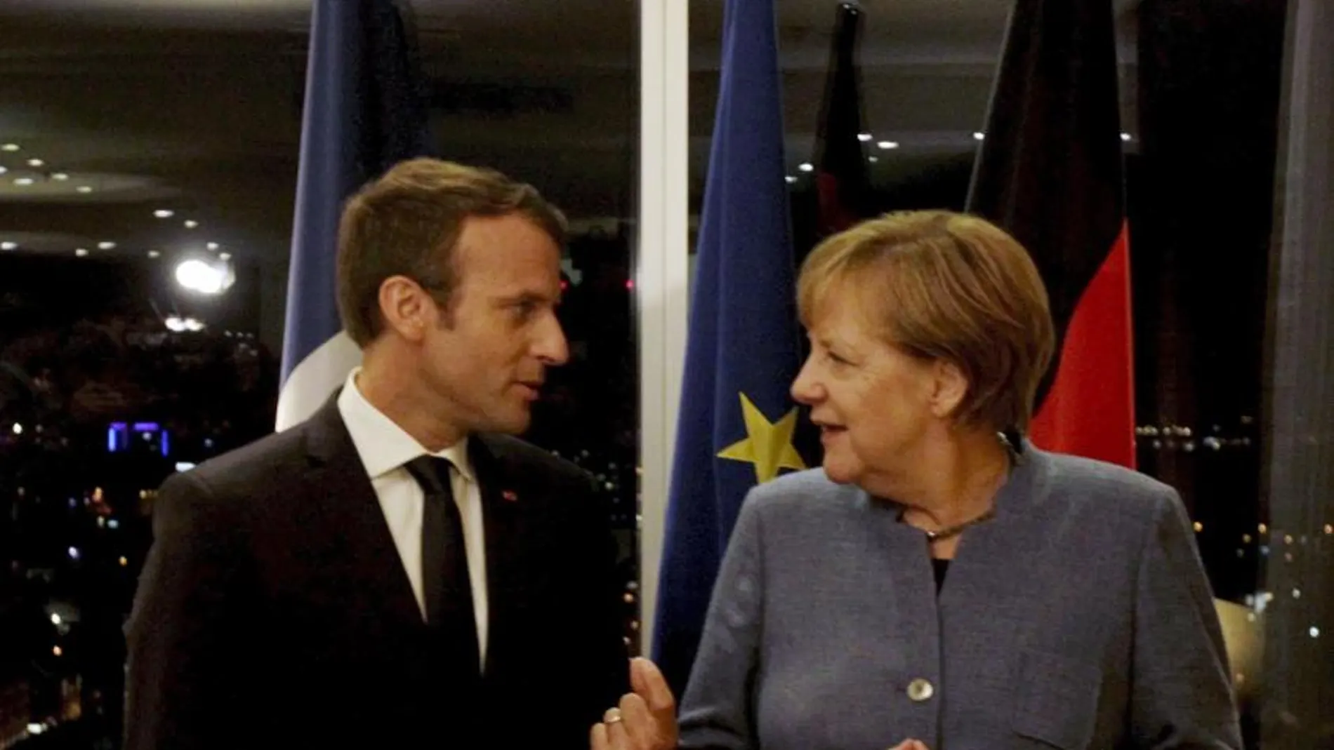 El presidente francés y la canciller alemana, ayer, durante la cumbre informal de la UE en Tallin